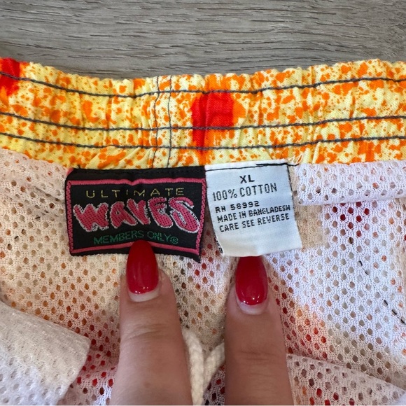 Members Only Vintage Men’s Swim Trunks Neon Lava Patten Size XL 100% Cotton 80s - Picture 6 of 6